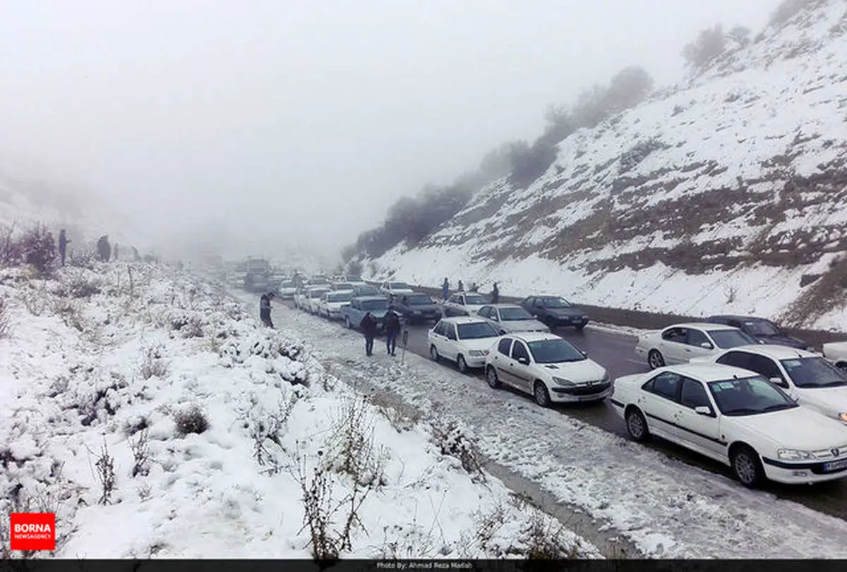 برف و باران در جاده‌های ۹ استان