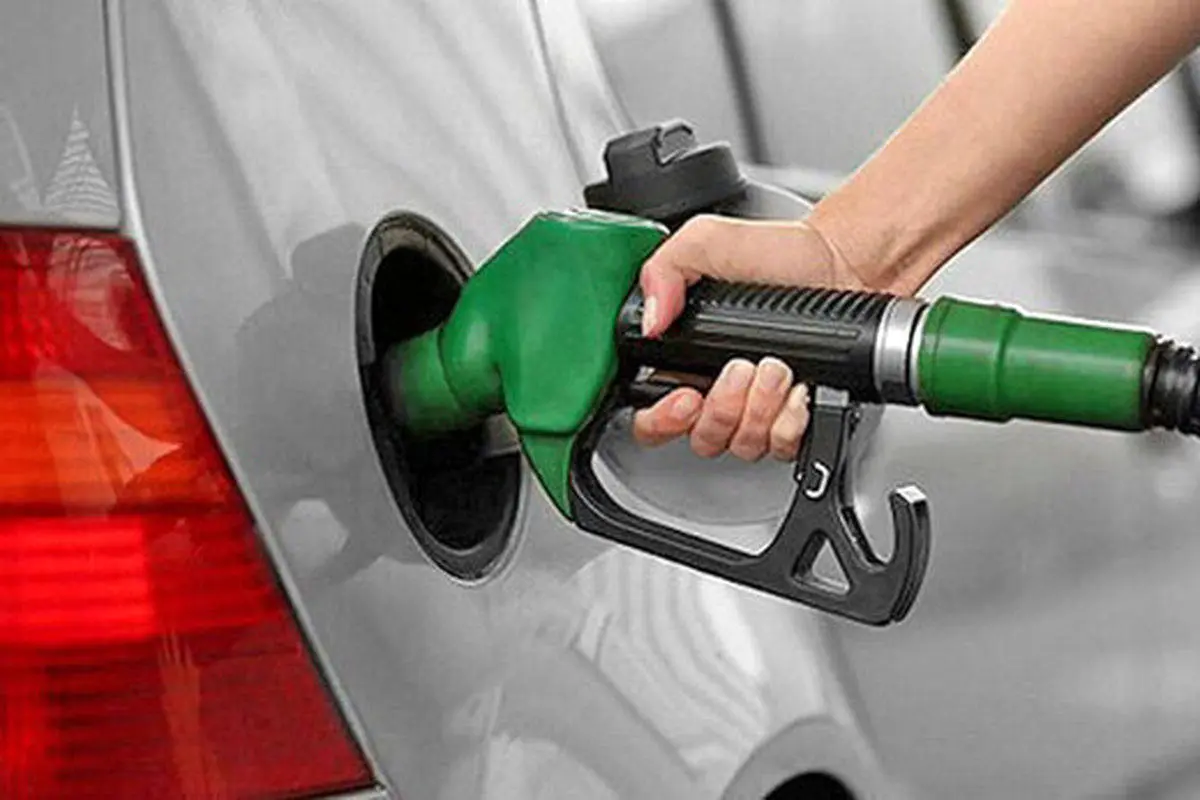تشکیل جلسه فوری برای قطع ناگهانی بنزین