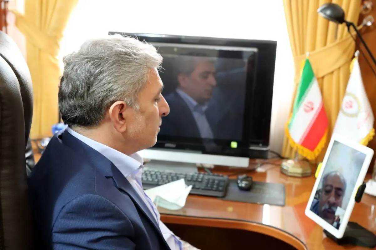 ملاقات ویدیو کنفرانسی مدیرعامل بانک ملی ایران با همکاران مبتلا به کرونا

