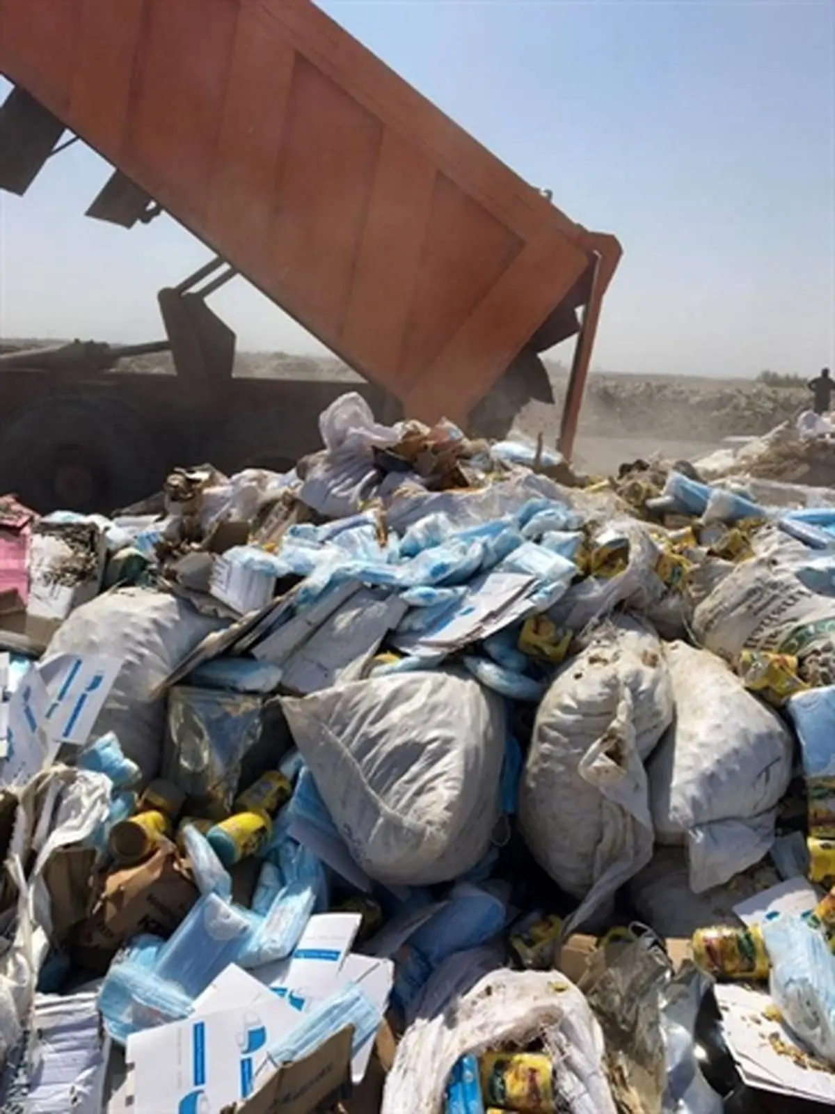 انهدام 40 تن کالای قاچاق در استان بوشهر