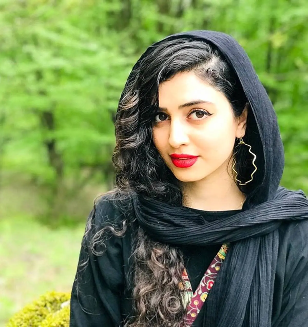 زهره نعیمی | بیوگرافی بازیگر سریال پرگار + تصاویر
