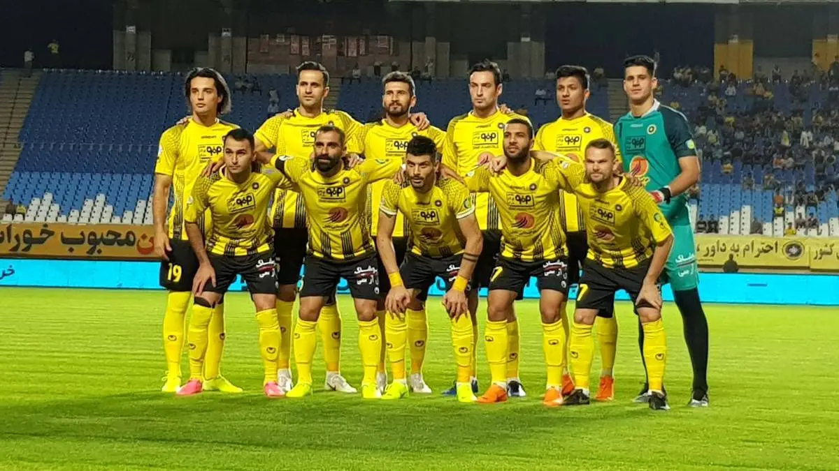 مربی صنعت نفت: پرسپولیس را غافلگیر می‌کنیم