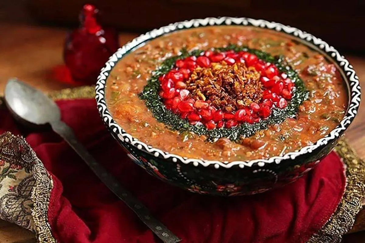 تهیه آش مخصوص چهارشنبه سوری