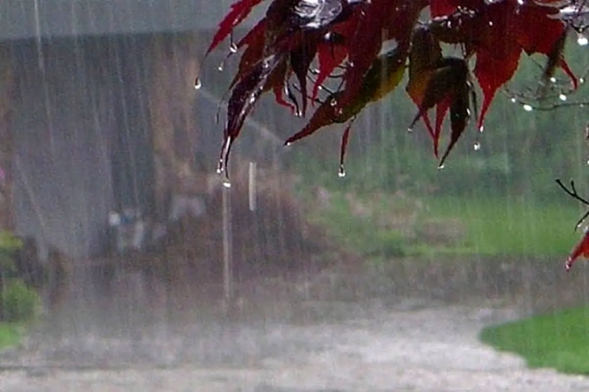 بارندگی در جاده‌های ۱۸ استان کشور