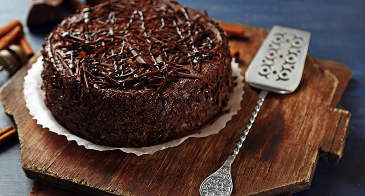 خوردن کیک و شکلات‌ احتمال ابتلا به این بیماری‌ را بالا میبرد 