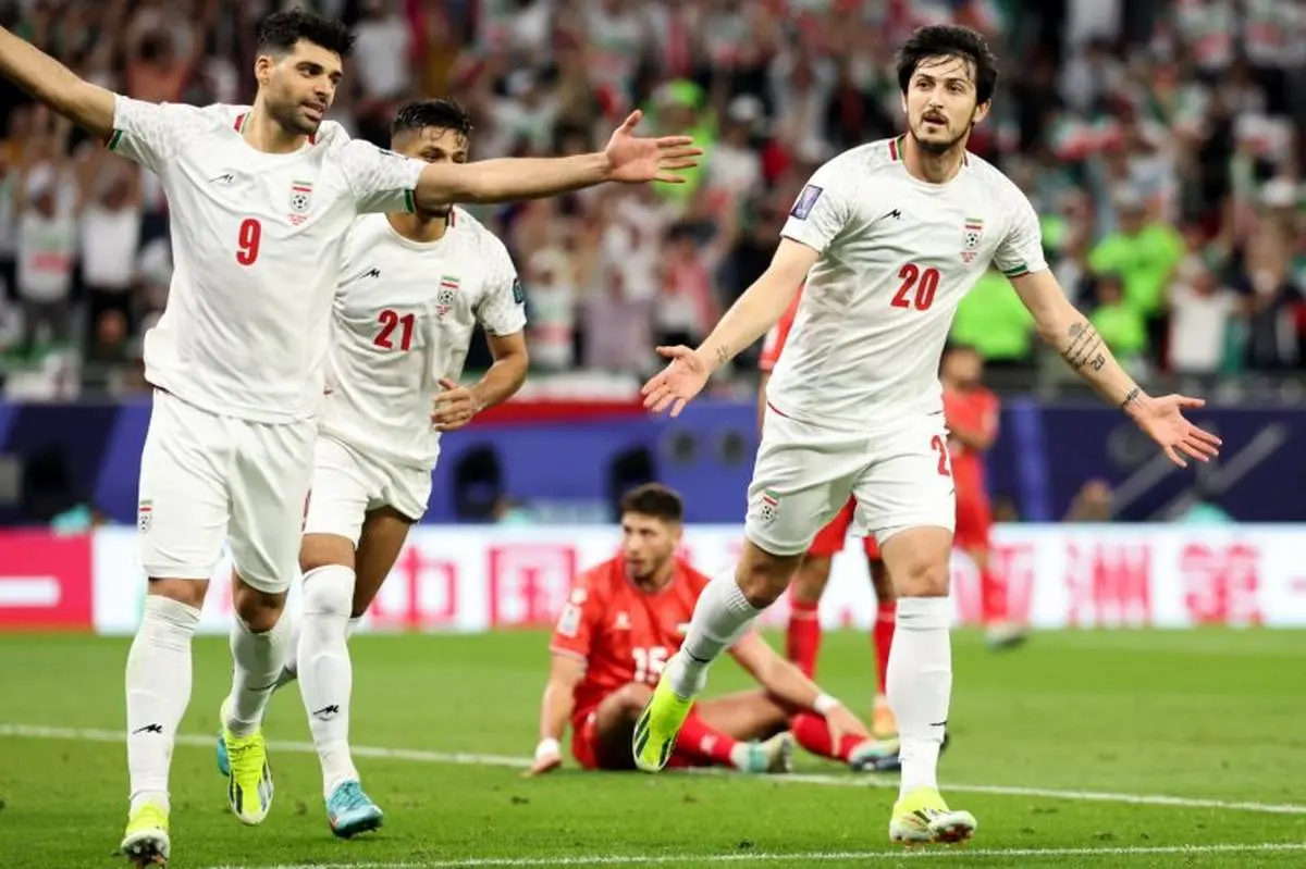 حاشیه‌های جالب فوتبال ایران و سوریه | کدام بازیکنان تیم ملی فوتبال ایران پیراهن‌شان را به تماشاگران عرب دادند؟