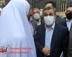 دختر جوان سفیدپوش همراه احمدی نژاد که بود؟