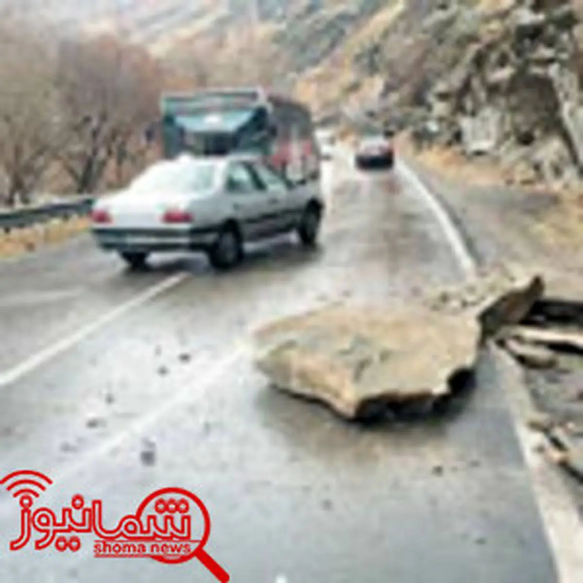 خطر ریزش سنگ در جاده چالوس