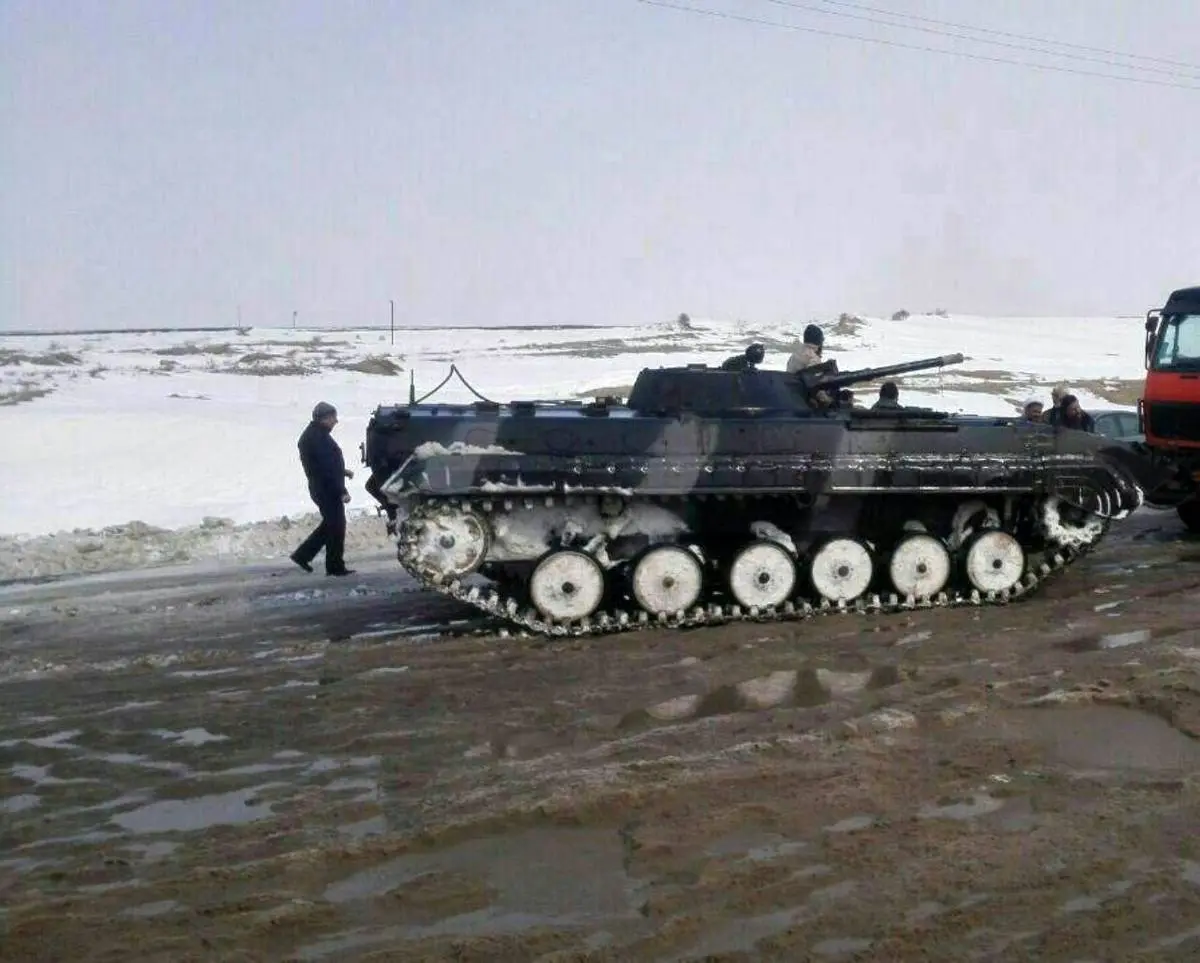 تانک‌ها جای برف روب‌ها را در رباط کریم گرفتند!