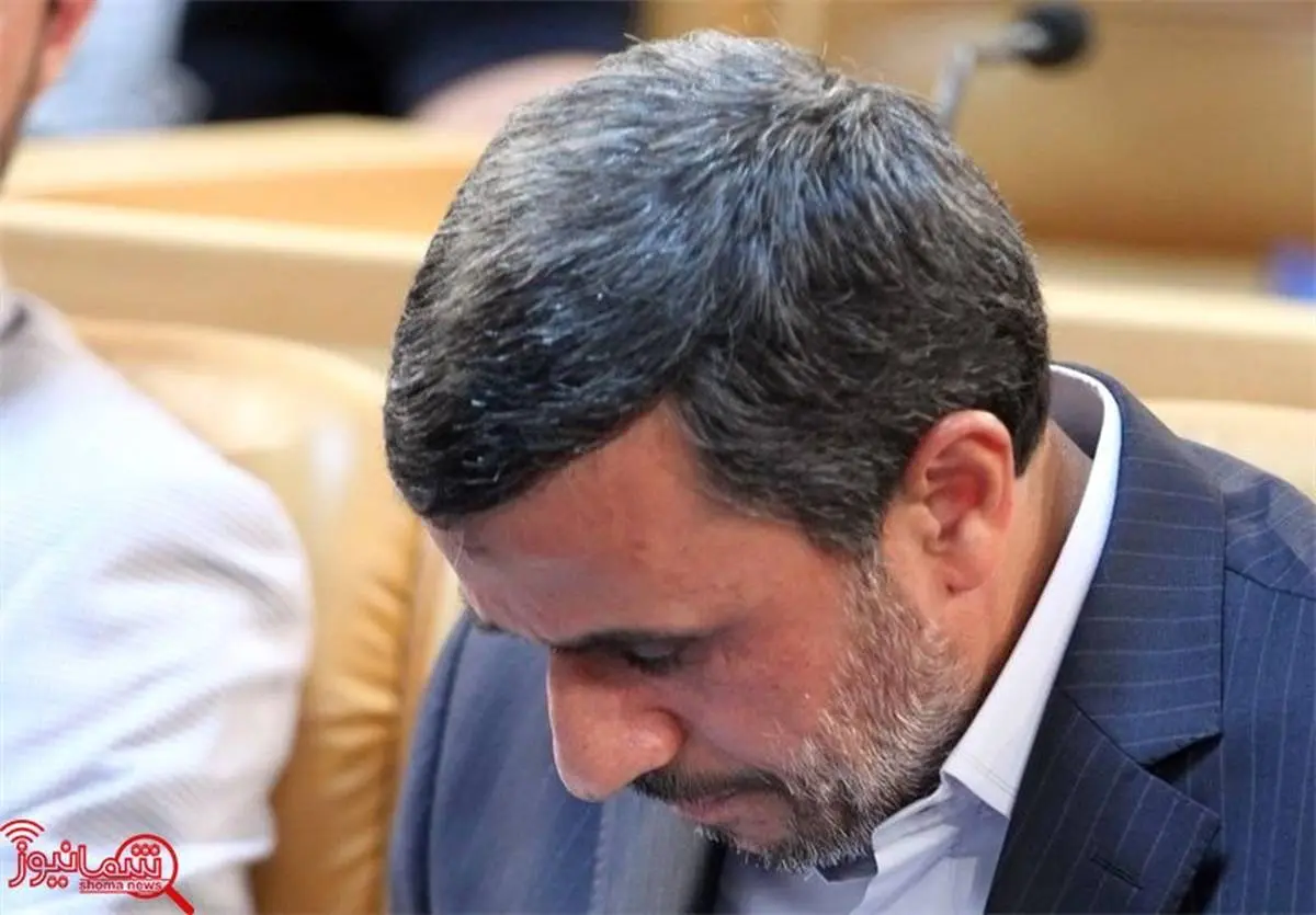 احمدی نژاد بر سر دوراهی مجمع تشخیص