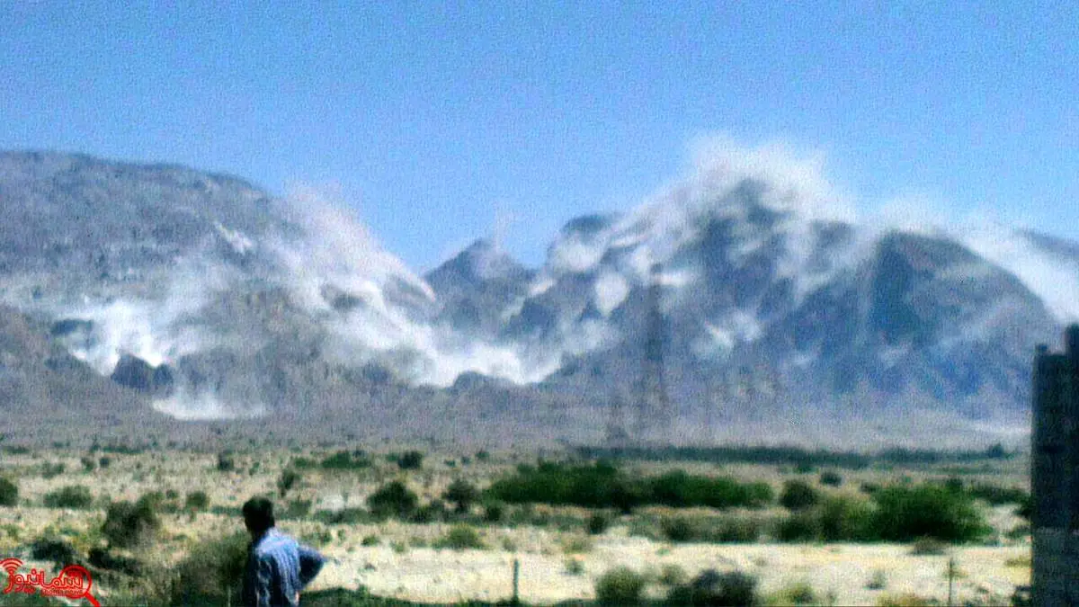 عکس/ ریزش کوه نمک بر اثر زلزله در بوشهر