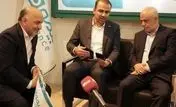 بازدید معاون رییس جمهور از غرفه بیمه دی