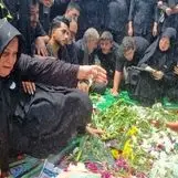 عهد وفاداری نسل دهه نودی‌ها پای تابوت شهید بشارتی