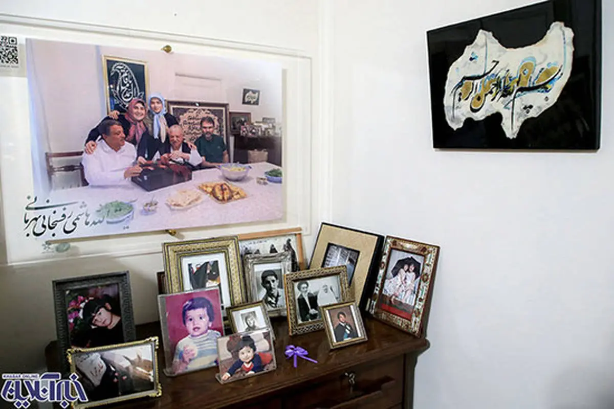 میز خاطرات آیت الله هاشمی رفسنجانی + عکس