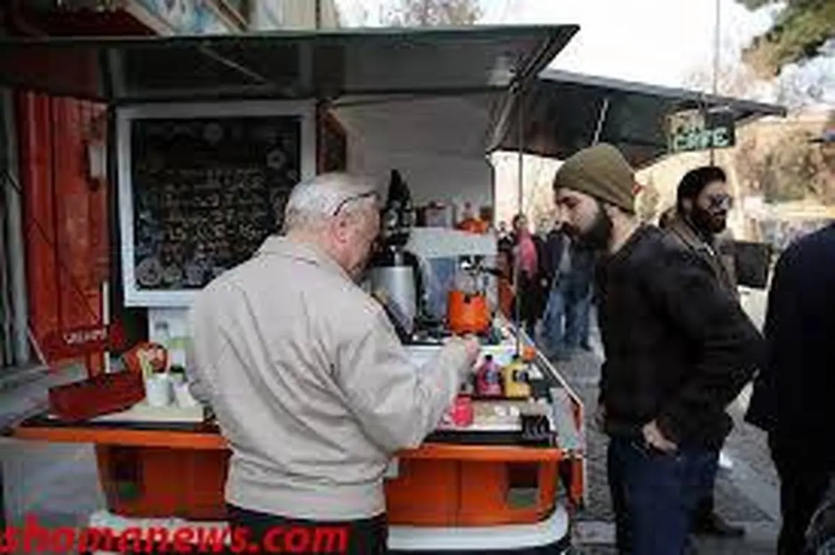 تاکید اتحادیه اغذیه‌فروشان بر غیربهداشتی بودن واحدهای خیابان سی‌تیر