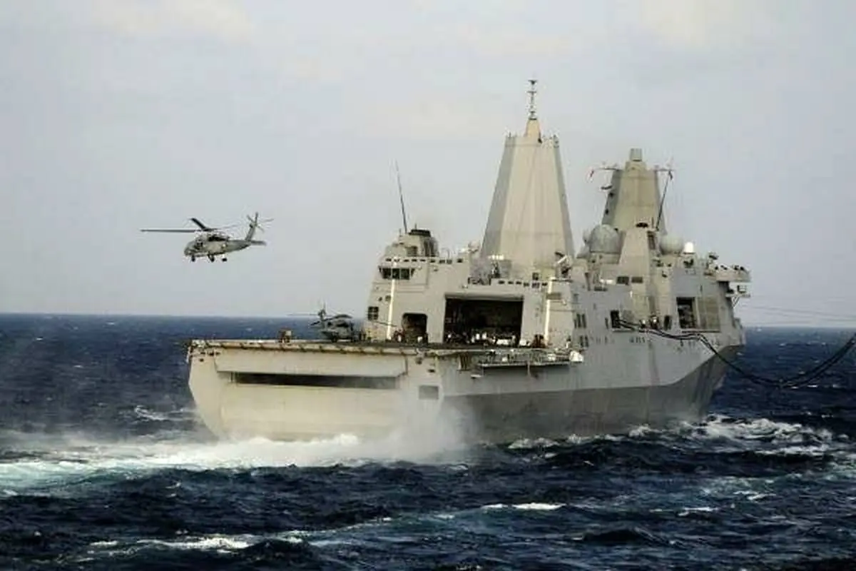 آمریکا رزم‌ناو "آرلینگتون" را به خلیج فارس فرستاد