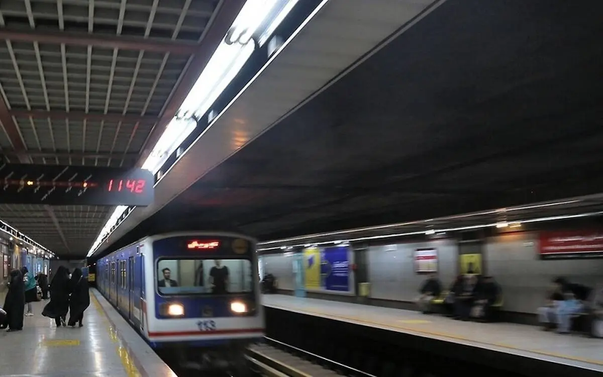 نقص فنی قطارهای خط یک متروی تهران | مردم به متروی تجریش کهریزک نروند
