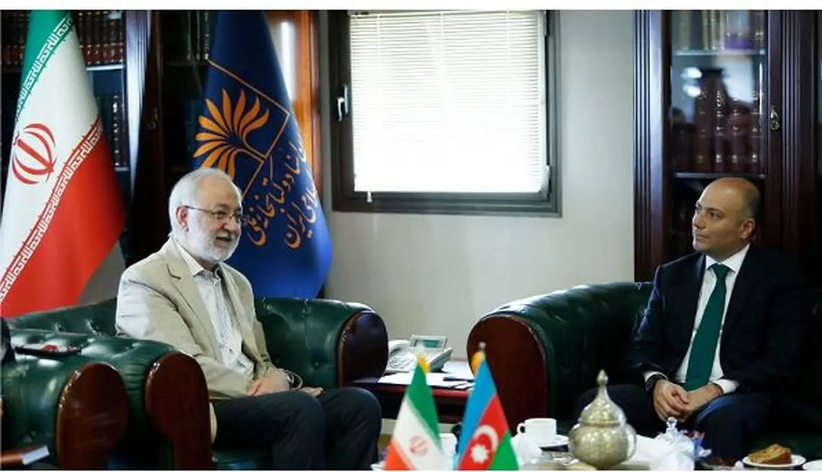 وزیر فرهنگ جمهوری آذربایجان با رئیس سازمان اسناد و کتابخانه ملی ایران دیدار کرد

