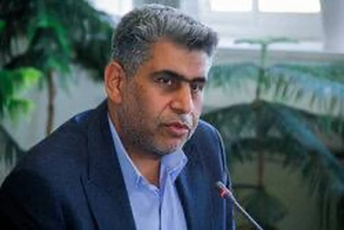 راه‌اندازی دستگاه تبدیل ارز در فرودگاه شیراز

