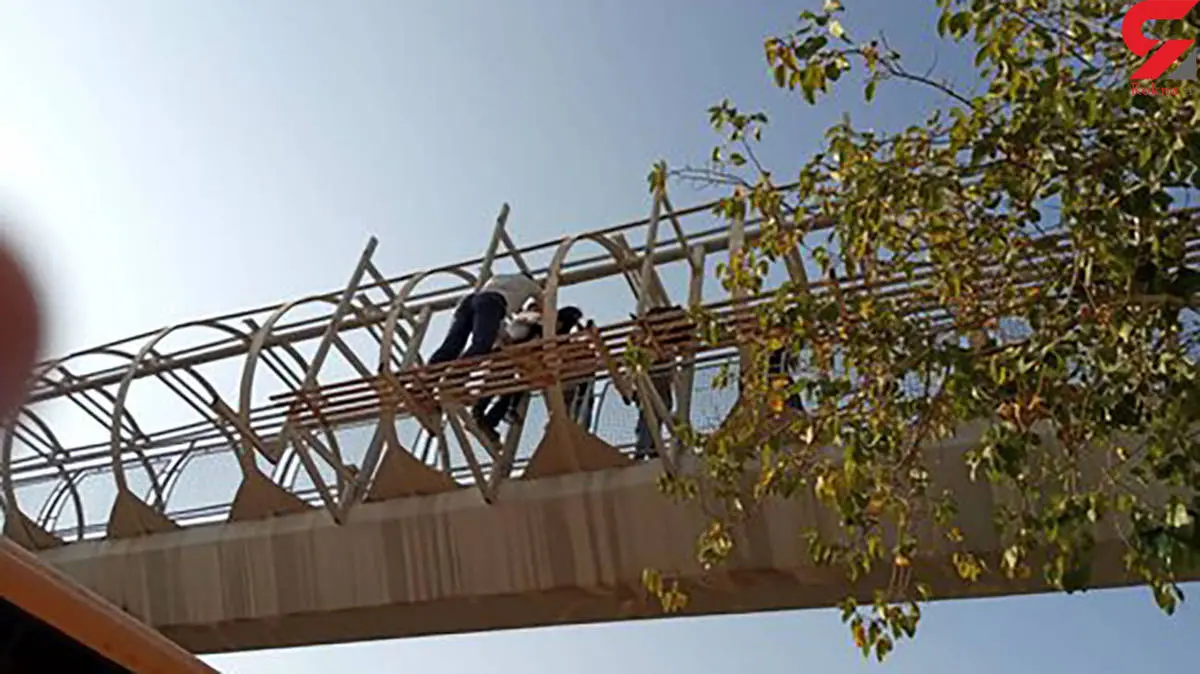 خودکشی فجیع دختر جوان 18 ساله از روی پل عابر پیاده اصفهان + جزئیات