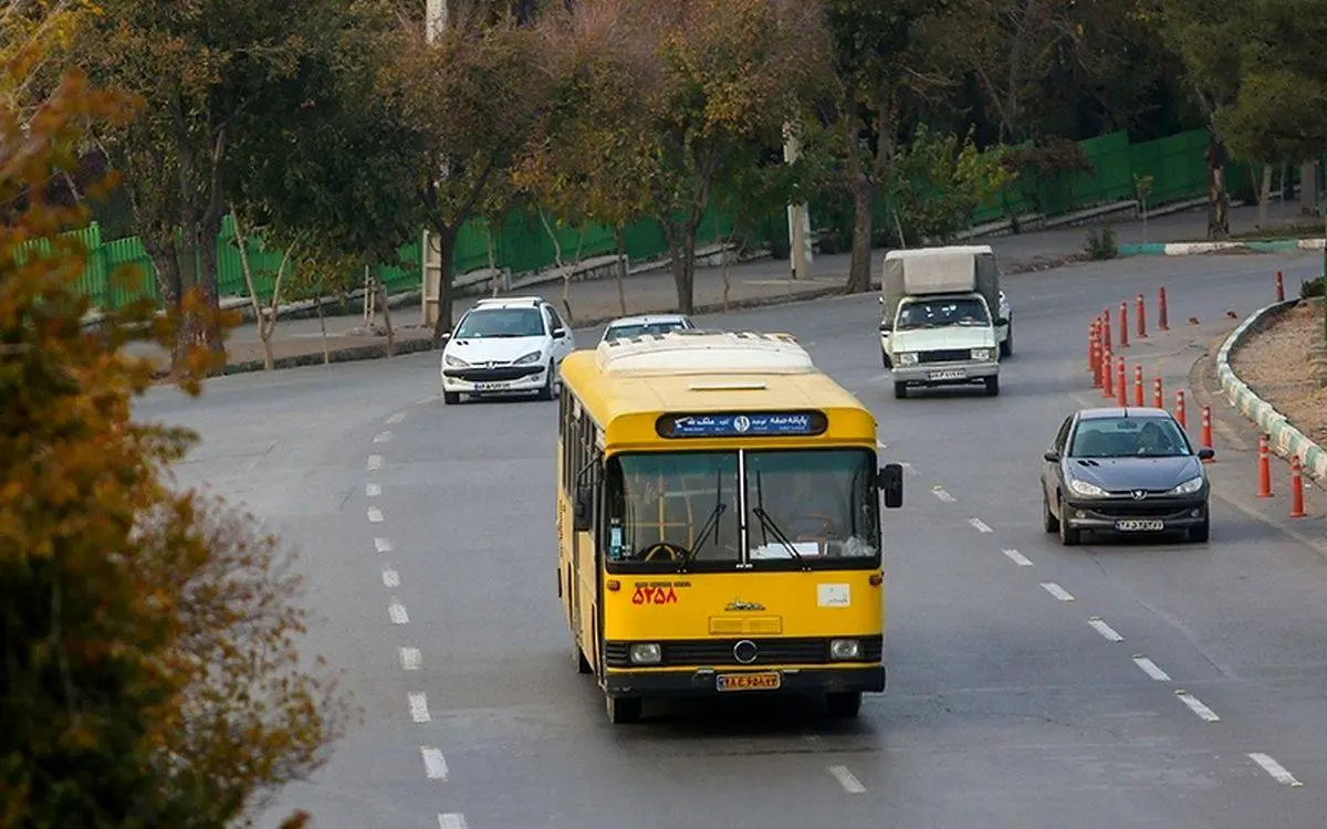 امروز  استفاده از تمام اتوبوس‌های درون شهری لنجان رایگان است