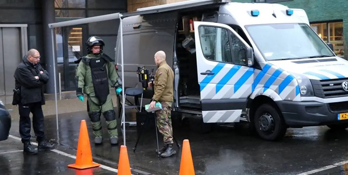 انفجار دو بسته پستی حاوی بمب در اداره پست در هلند
