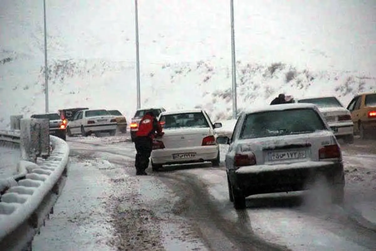 آخرین وضعیت جاده ها  جمعه ۴ بهمن/ ترافیک سنگین در محور هراز