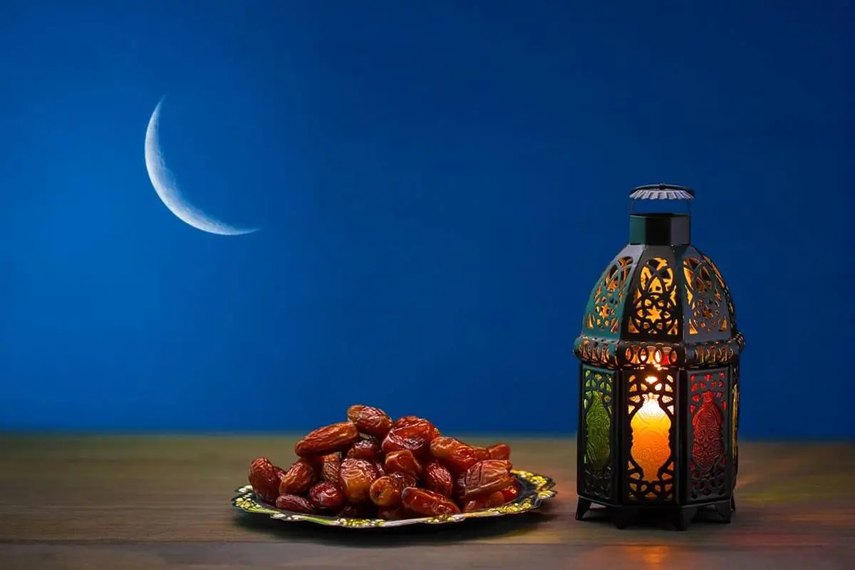 در ماه رمضان چقدر بخوابیم؟ | اصول تغذیه ای برای سحر و افطار در ماه رمضان