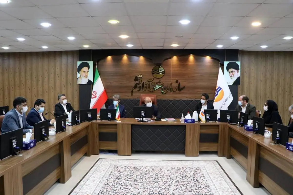 جلسه بررسی 31 پروژه سرمایه گذاری و عمرانی در منطقه آزاد قشم برگزار شد
