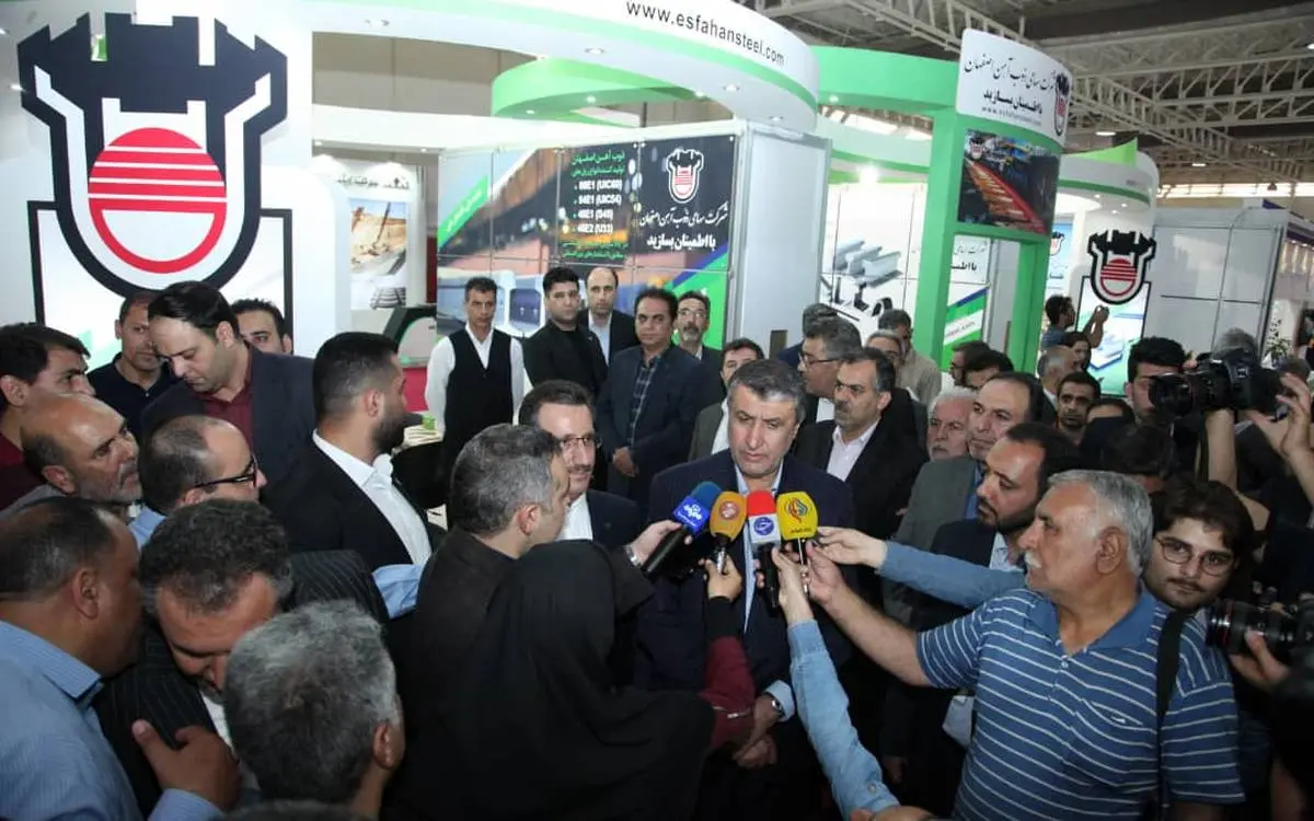 ضرورت تامین ریل مورد نیاز کشور در شرکت ذوب‌آهن اصفهان