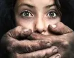 تجاوز جنسی پدر شیطان صفت به دختر 13 شاله اش در انباری خانه + جزئیات