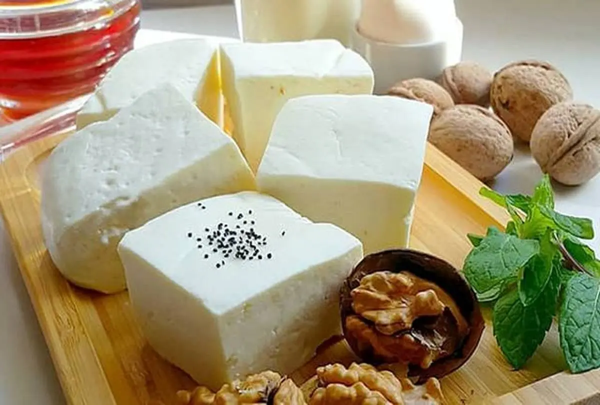 خوردن پنیر با این 2 ماده غذایی ممنوع