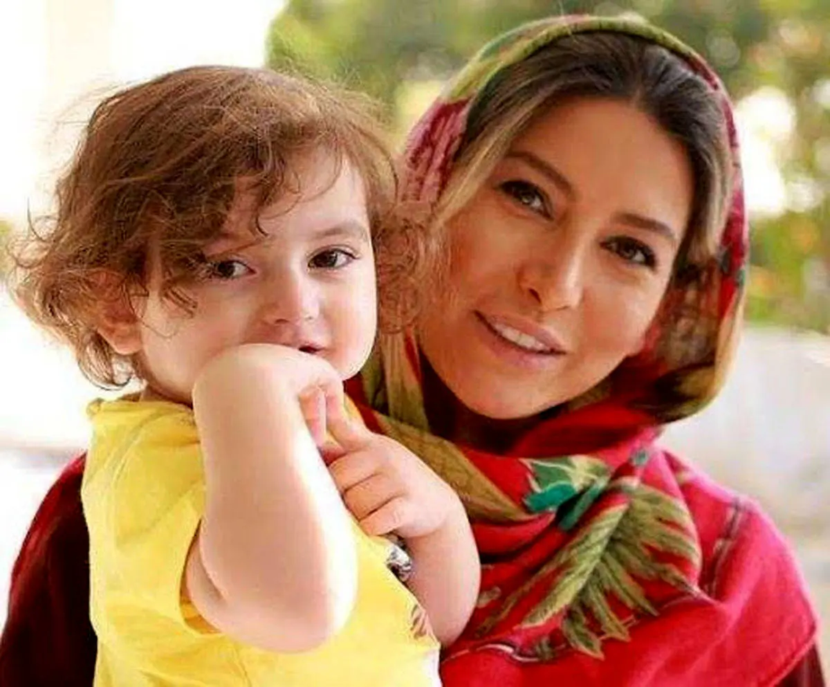 سورپرایز نرگس محمدی برای تولد فریبا نادری | فریبا نادری 39 ساله شد