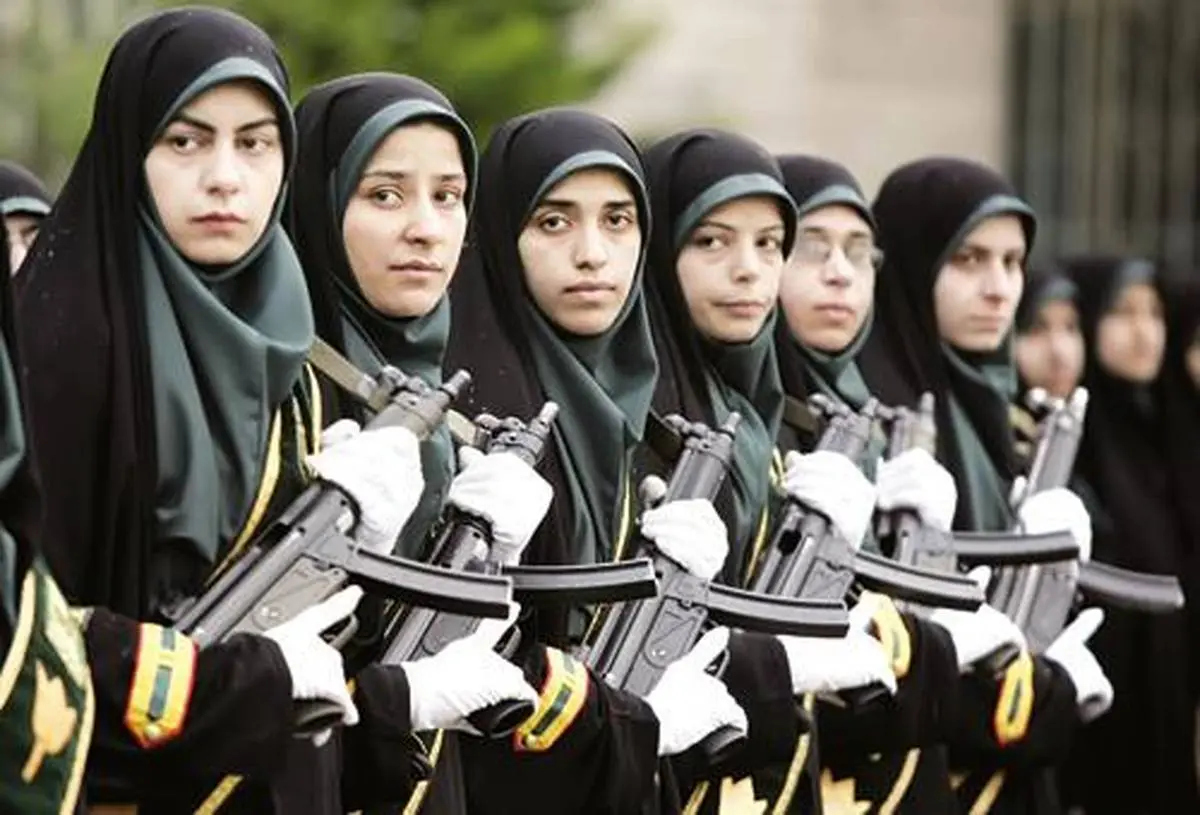 ببینید | زنان یگان ویژه در میدان بهارستان | عکس شوکه کننده از پوشش زنان یگان ویژه
