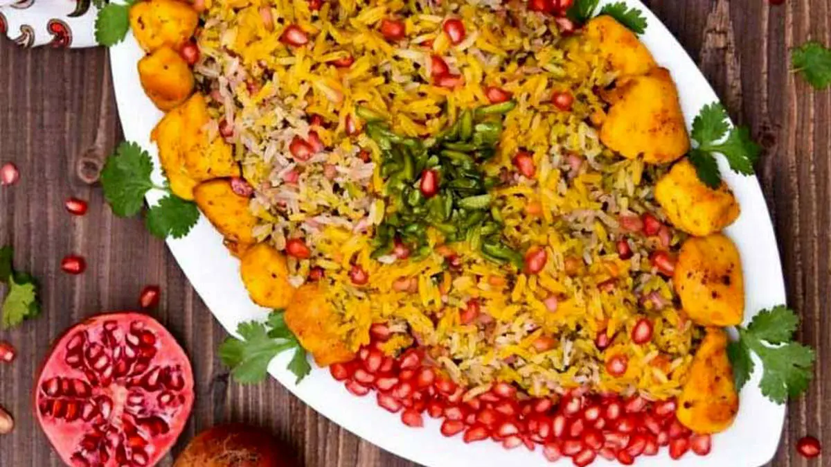 طرز تهیه انار پلو شیرازی برای شب یلدا | نکات طلایی