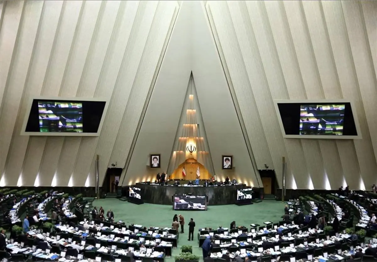 درخواست نمایندگان مجلس از روحانی برای افزایش حقوق معلمان