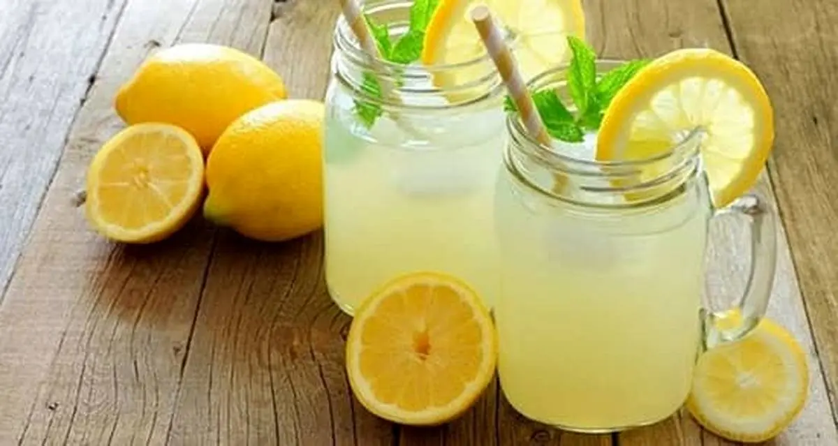 طرز تهیه کوکتل لیمو با آب گازدار