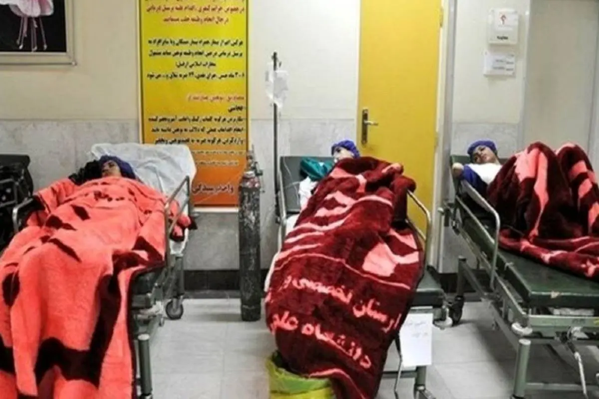 ۵۰ دانش‌آموز دیگر در بروجرد راهی بیمارستان شدند