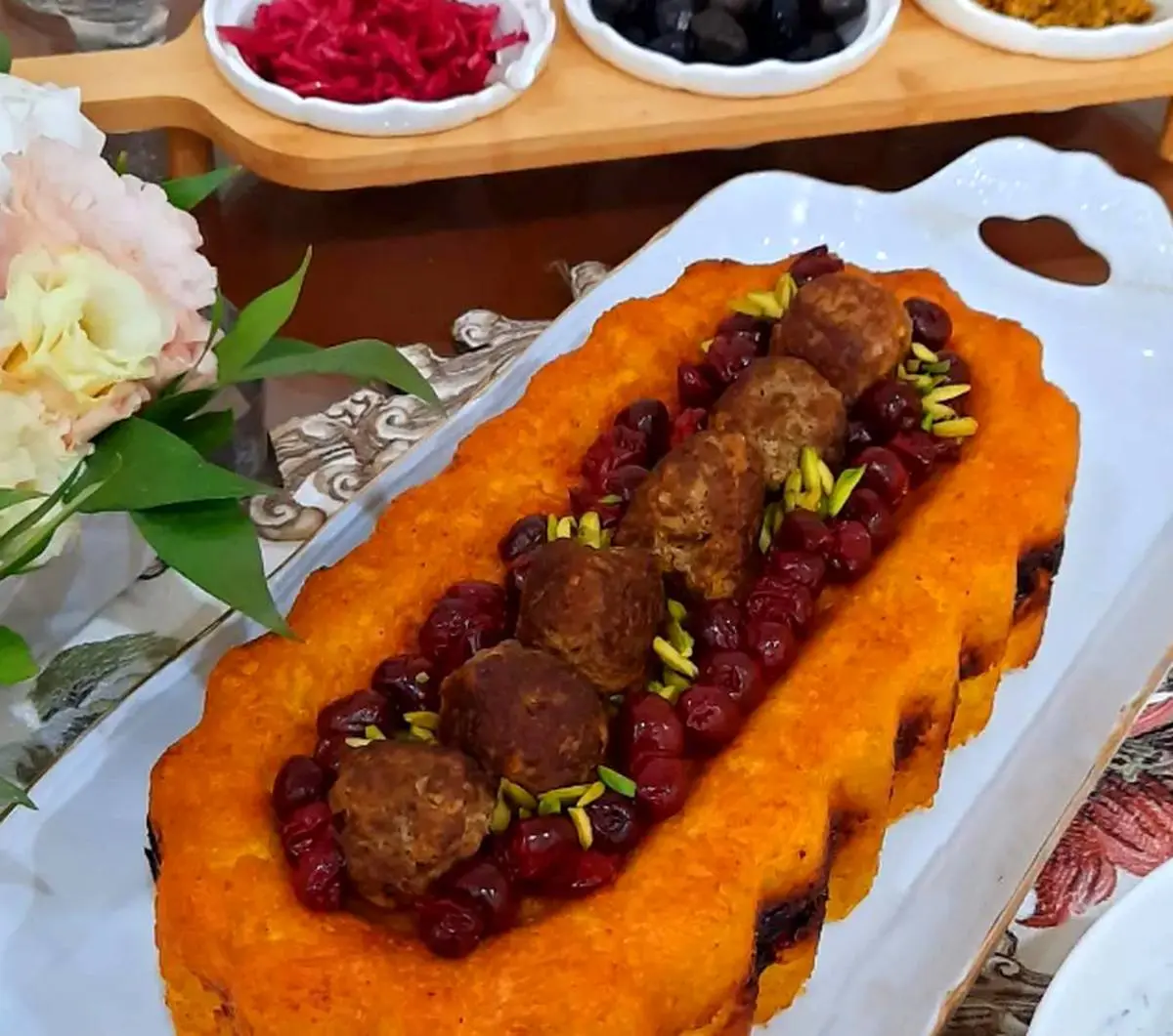 طرز تهیه ته چین آلبالو با گوشت یه غذای خاص 