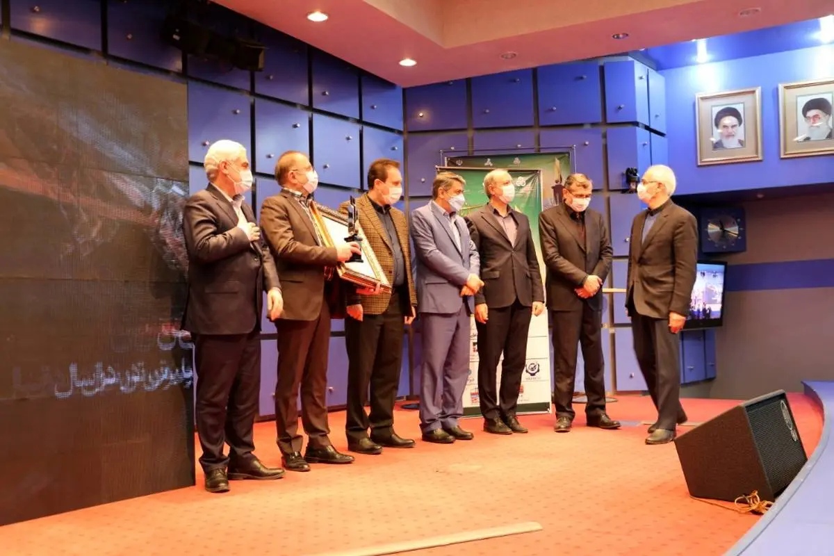 شرکت میدکو در هجدهمین دوره جایزه ملی تعالی سازمانی موفق به دریافت تندیس سیمین شد
