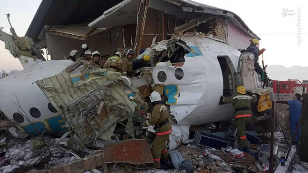 جزئیات سقوط هواپیمای مسافربری در قزاقستان با 100 سرنشین +عکس