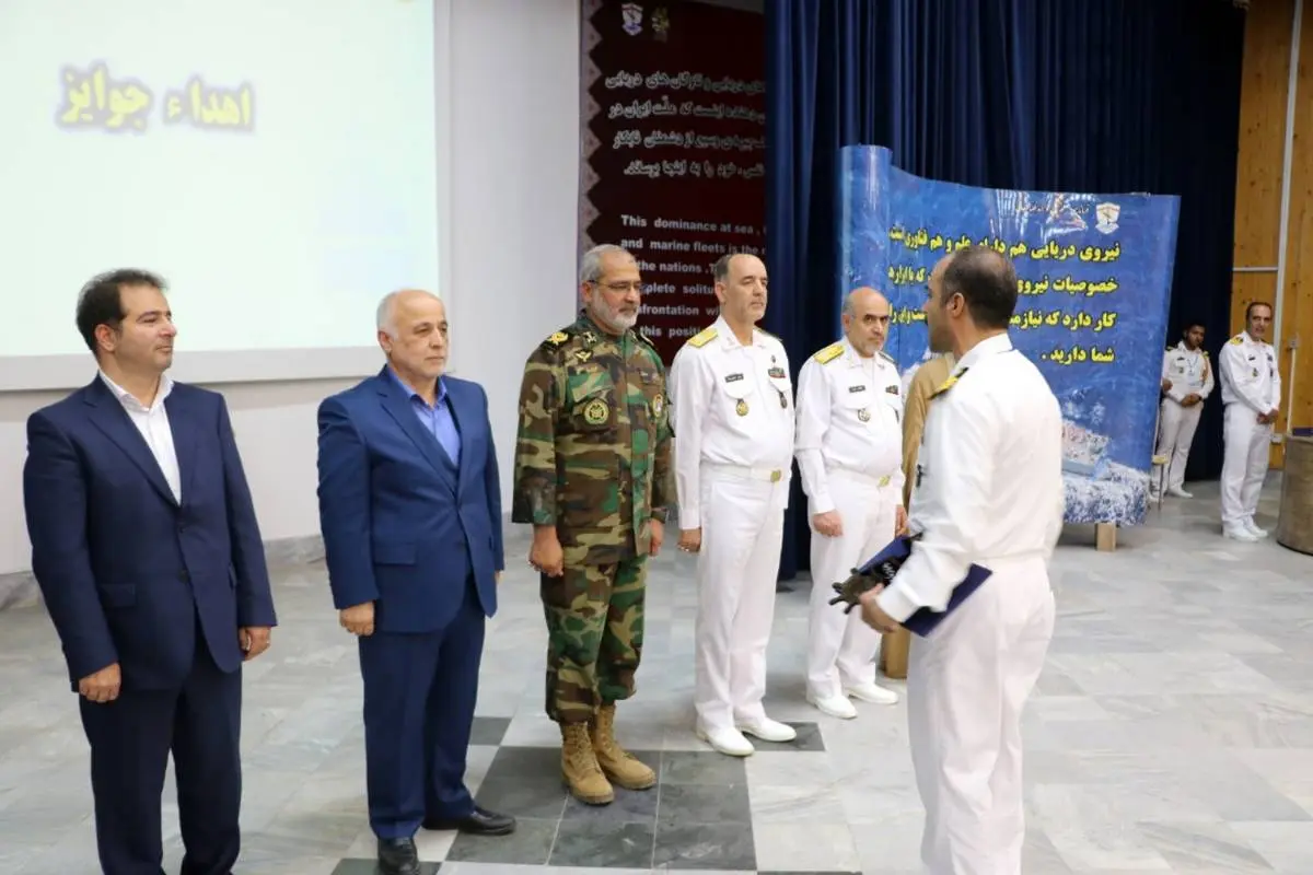 همایش نیروی دریایی ارتش با حمایت بیمه حکمت در شهر نوشهر برگزار شد