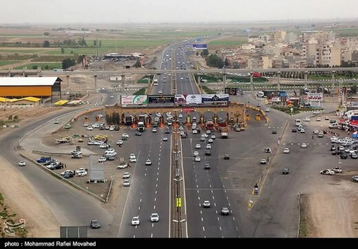  ترافیک سنگین در عوارضی تهران ـ قم