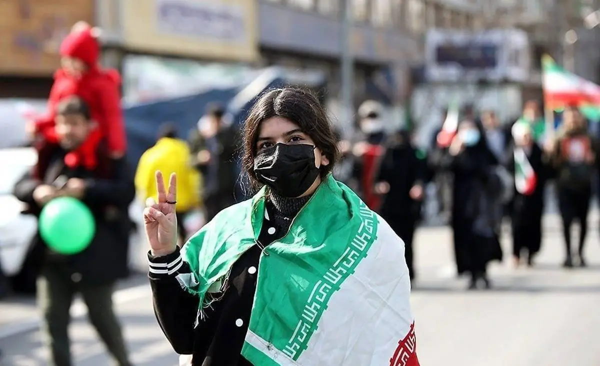 جنجال های حضور زنان بی حجاب در راهپیمایی 22 بهمن تمامی ندارد!