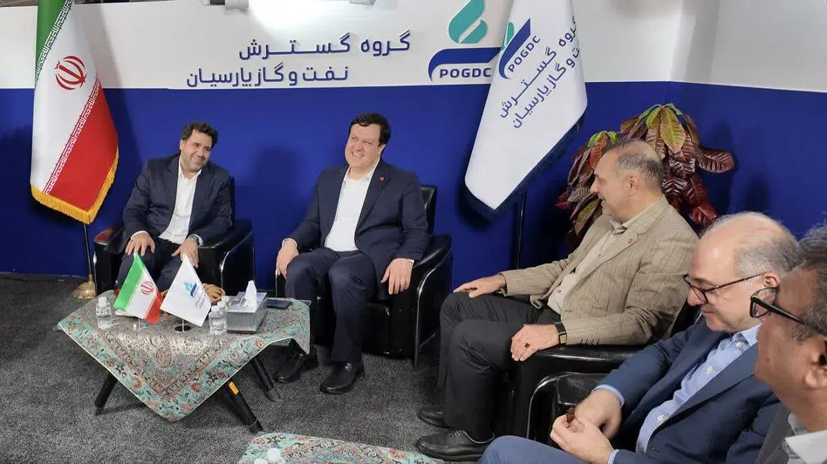 مذاکرات توسعهای بین بانک ملت و پتروشیمی تبریز در سطح مدیران عامل