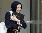 حجاب وزیر دفاع فرانسه هنگام خروج از کاخ الیزه