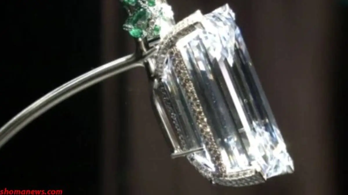 حراج یک الماس نادر در کریستی