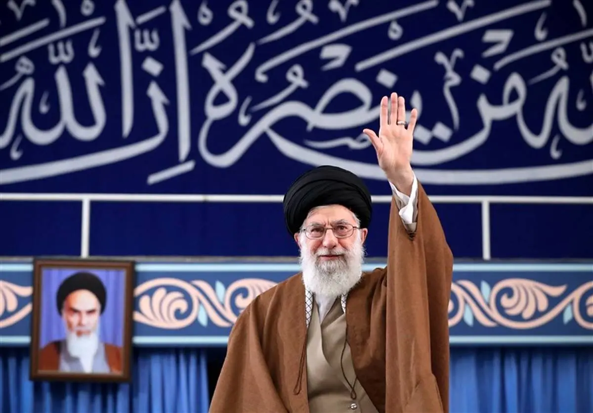 امام خامنه‌ای: برخی سران آمریکا احمق‌های درجه یکی هستند