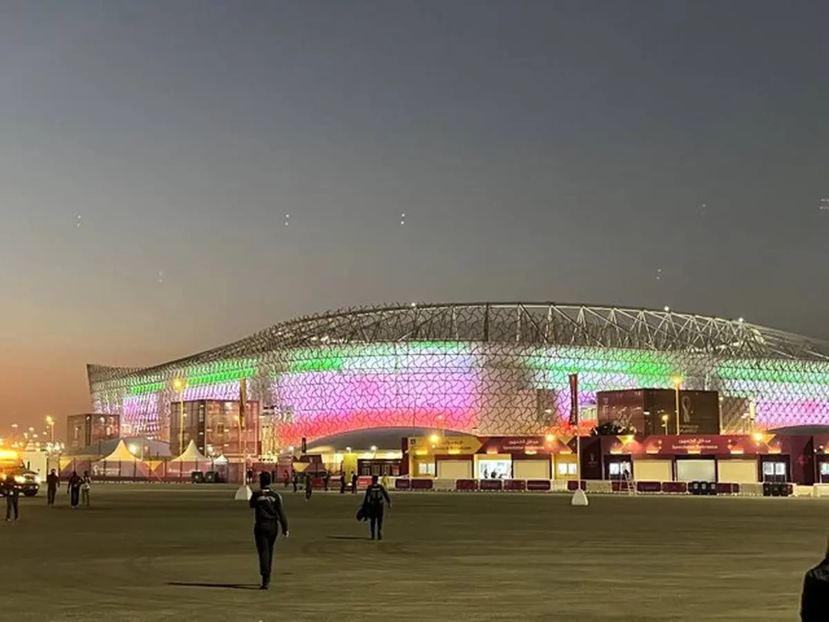 تغییر حیرت انگیز ورزشگاه قطر به افتخار ایران + عکس