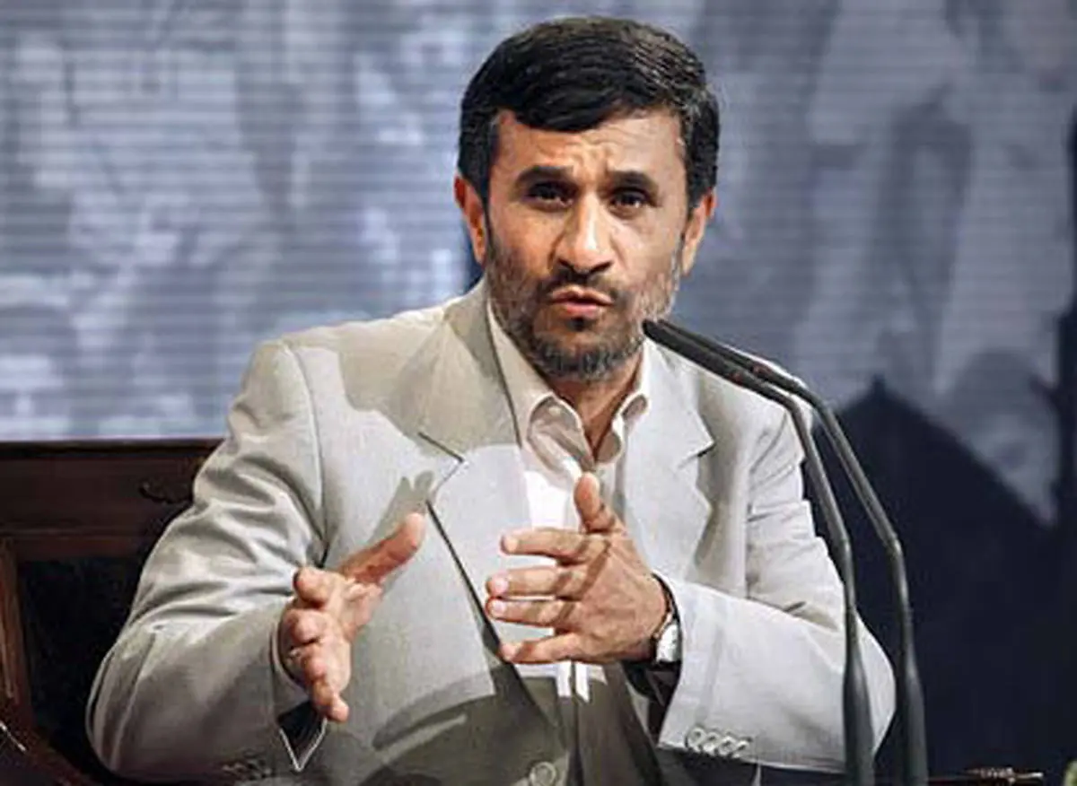 توصیه های هنرمندانه احمدی نژاد در جمع هنرمندان